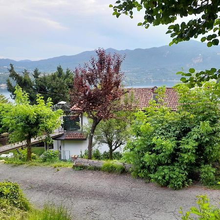 Terrazza sul lago Ameno Esterno foto