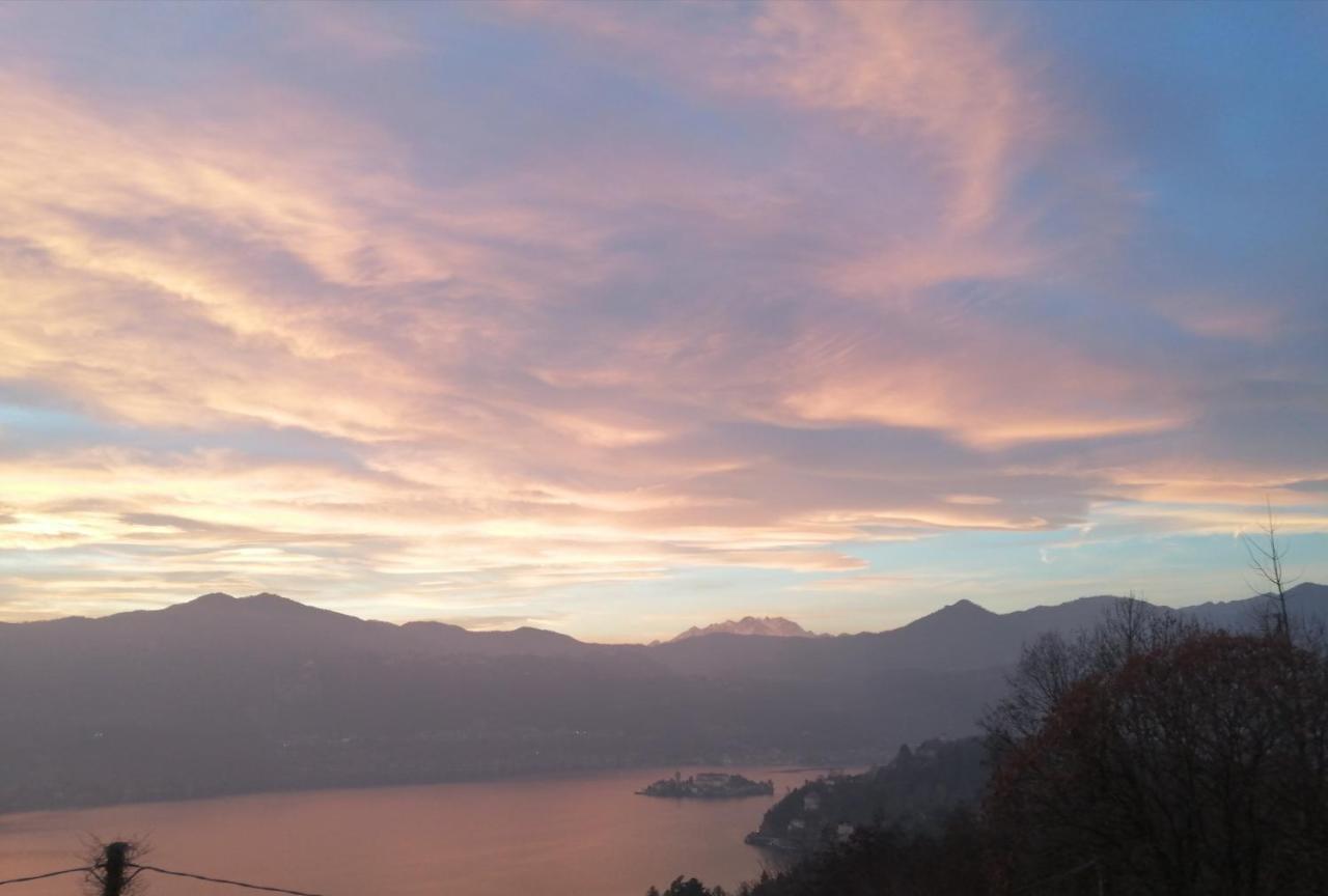 Terrazza sul lago Ameno Esterno foto