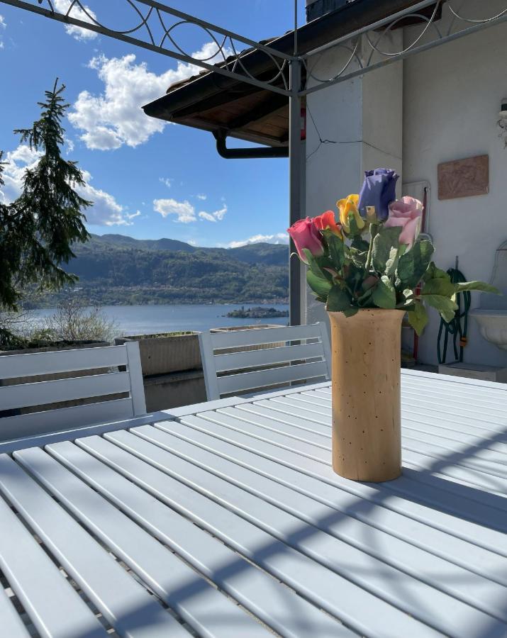 Terrazza sul lago Ameno Esterno foto
