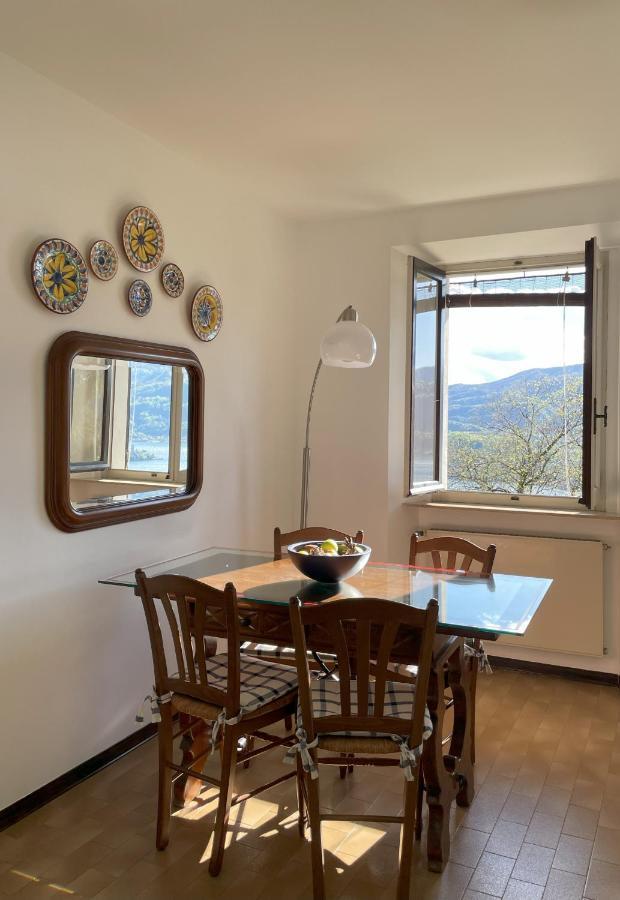 Terrazza sul lago Ameno Esterno foto