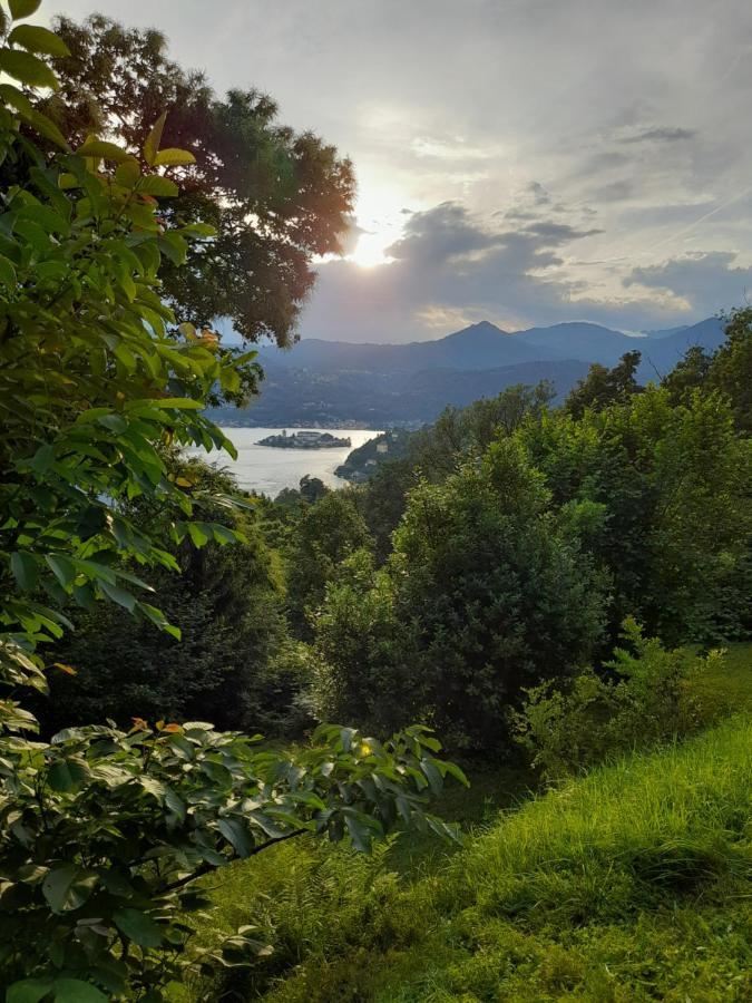 Terrazza sul lago Ameno Esterno foto