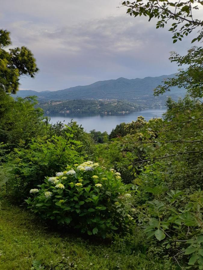 Terrazza sul lago Ameno Esterno foto