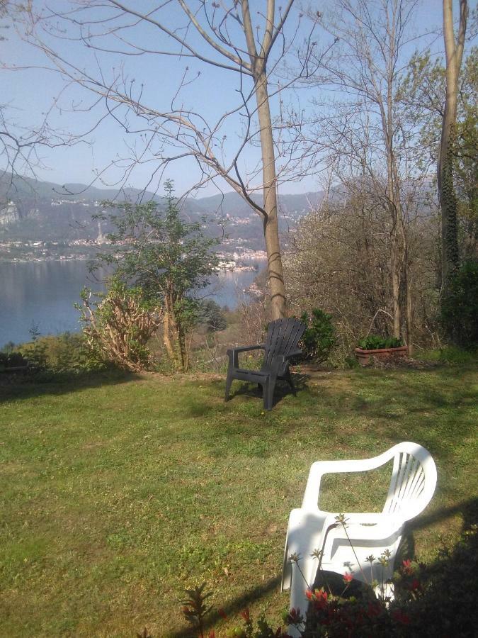 Terrazza sul lago Ameno Esterno foto